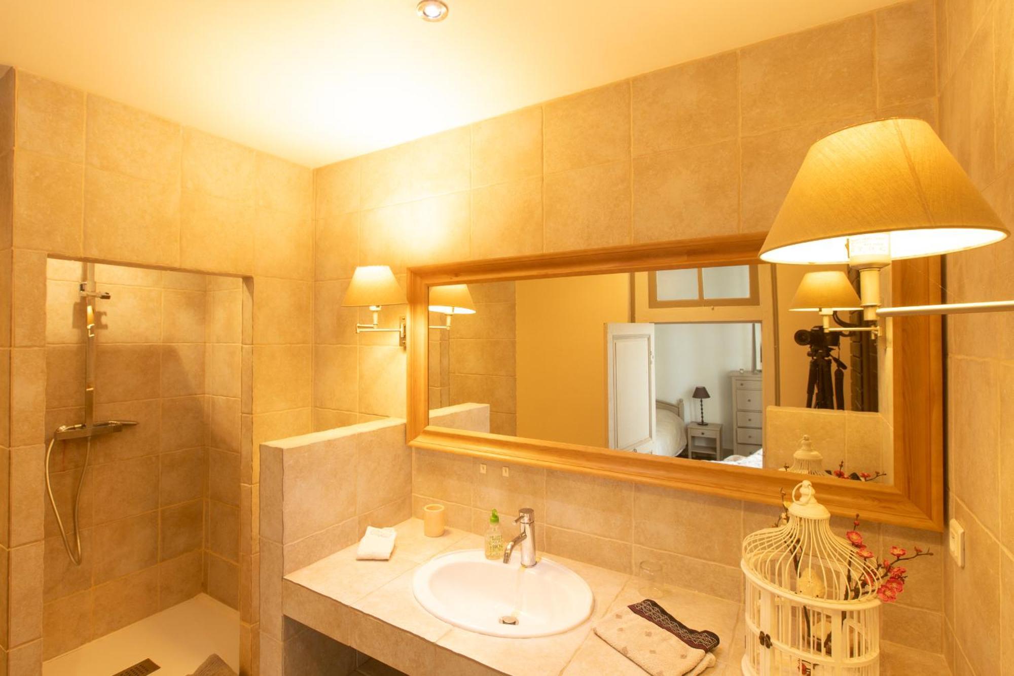 Le Clos Du Gue Pressac 外观 照片